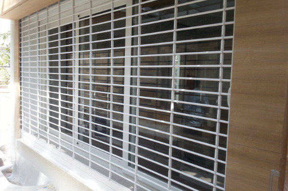 Retail theft surge in the GTA: How rolling shutters deter smash‑and‑grabs on main streets