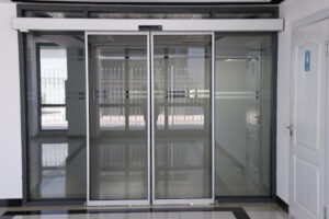 automatic sliding doors in GTA