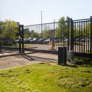 Delta_cantilever_sliding_gate4