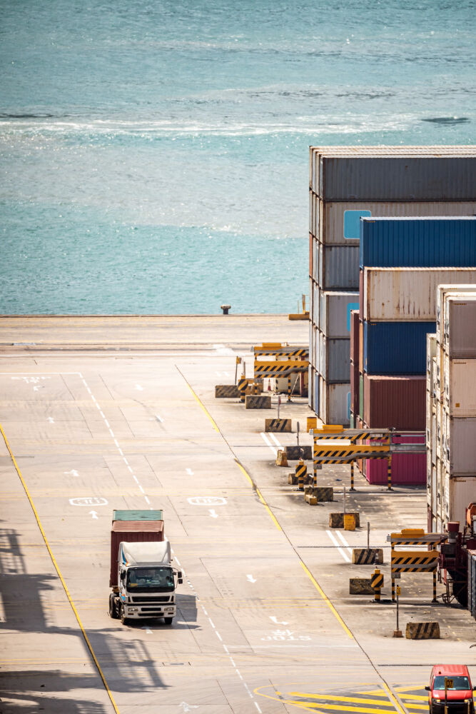 Proper Sealing and Temperature Control Lead Food-Grade Warehouses Back to the Dock Door Vertical Side in Vaughan